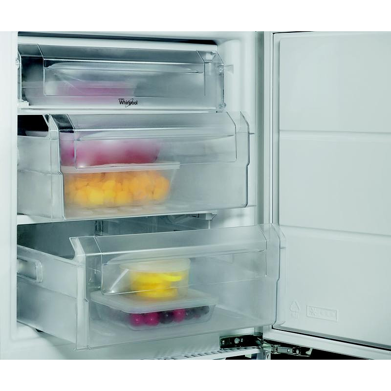 Фризер за вграждане WHIRLPOOL WBUFZ011